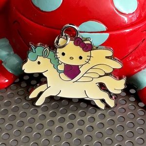 🖤SUPER RARE kitty & unicorn pendant